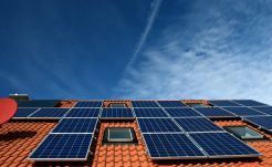 Eltörölte a kormány az energiatermelő-fogyasztók napfényadóját