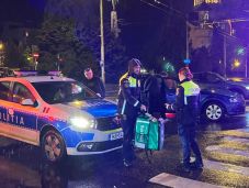 Két autó is elütötte a robogóval közlekedő ételkihordót Kolozsváron