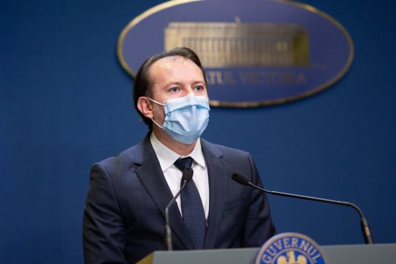 Florin Cîţu: 500 ezer, az általános népességhez tartozó személy regisztrált az oltási platformra