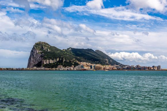 Az utolsó pillanatban állapodtak meg: Gibraltár a schengeni övezet része marad