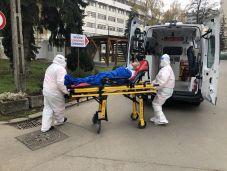 Újabb három esetben mutatták ki a koronavírus Nagy-Britanniában megjelent változatát