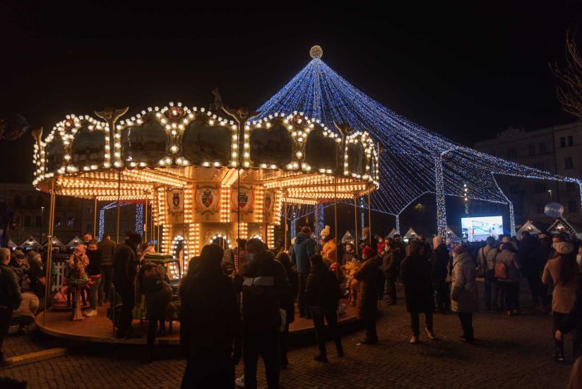 Ilyen az idei kolozsvári karácsonyi vásár zöldigazolvánnyal és magyar feliratok nélkül