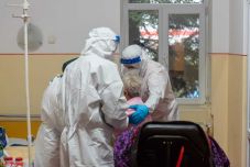 Az élet írta: „Amint édesanyám hazakerült a kórházból, édesapám meghalt odabent”