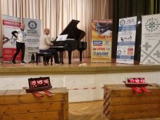 Feladta a világrekord-kísérletet Thurzó Zoltán nagyváradi zongoraművész