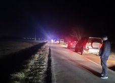 Halálra gázoltak egy gyalogost, aki az út szélén tolta kerékpárját