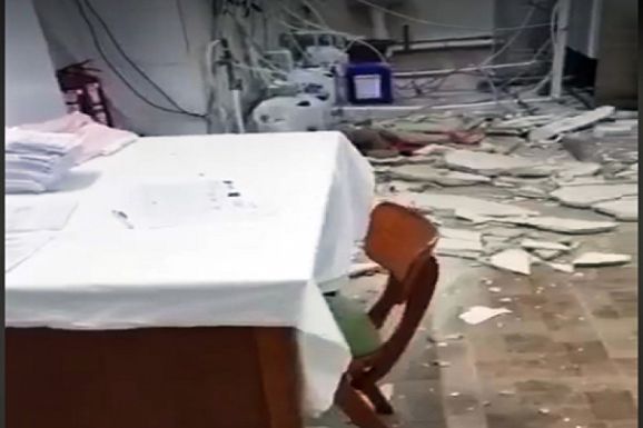 Leszakadt egy darab a lugosi kórház mosodájának mennyezetéből