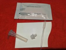 Feljelentést tett az AUR a tanintézetek által alkalmazott nyáltesztes szűréssel kapcsolatban