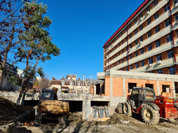 Korszerű orvosi eszközök, új parkoló: jelentős beruházások a zilahi kórházban
