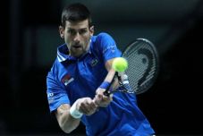 Australian Open: orvosi különengedéllyel indulhat Novak Djokovics?