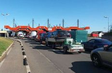 Ezek a szabályok érvényesek péntektől a beutazókra a határátkelőhelyeken