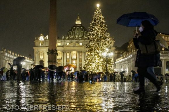 Korlátozások mellett tartják meg a karácsonyi liturgiákat a Vatikánban