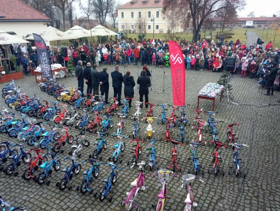 Száz biciklit osztanak szét marosvásárhelyi és környékbeli óvodák között