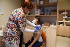 CNCAV: 38 517 személy kapta meg a COVID-19 elleni vakcinát az elmúlt 24 órában