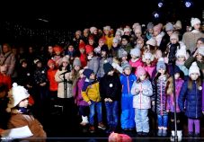 Ragyog az öröm fénye Csíkszeredában advent harmadik vasárnapján