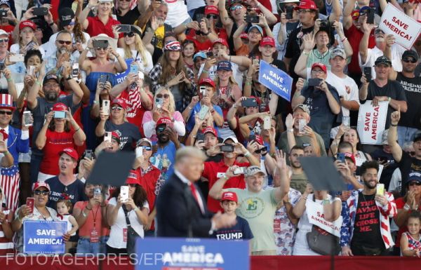 Hillary Clinton: vége a demokráciának, ha Trump ismét elnök lenne