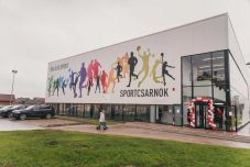 Sportcsarnokot avattak a Hargita megyei Csíkszentsimonban