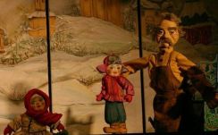 Nehéz helyzetű gyermekeknek szerveznek előadás-sorozatot Marosvásárhelyen