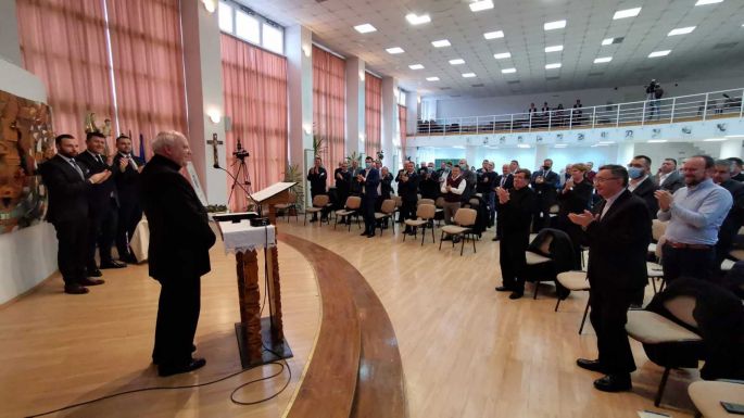 Hargita Megyéért Díjjal ismerték el Tamás József nyugalmazott püspök munkásságát