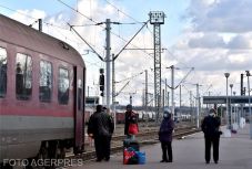 FRISSÍTVE – Megegyeztek a részleges béremelésekről, véget ért a vasutassztrájk