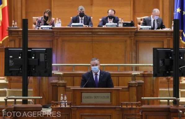 Zajlik a parlamentben a 2022-es büdzsé vitája