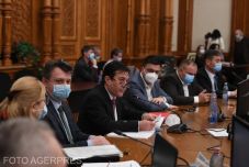 Átmentek a szakbizottságon a 2022-es költségvetési törvénytervezetek