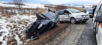 Előbb felborult autójával, majd elütötték a szerdán reggel Csíkkozmás mellett elhunyt férfit
