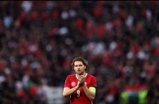 Jól sikerült Szalai Ádám műtétje