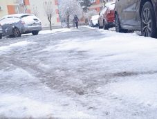 Nehezített közlekedés: ónos eső váltotta a havazást Hargita megyében