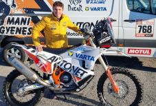 Gyenes Emánuel elindult Szaúd-Arábiába, hogy rajthoz álljon a 2022-es Dakar-ralin