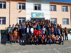 Iskolák és diákok Törökországtól Iránon át Indiáig