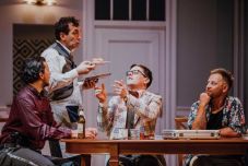 Teltházzal búcsúztatják az óévet az erdélyi színházak – az ünnepi programot szemléztük