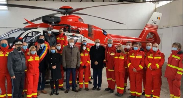 Megnyitották az ország első hegyimentési légiközpontját