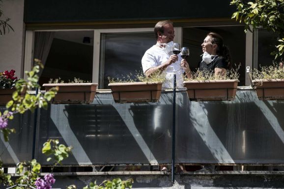 Szardínia szigetén feloldják a járványkorlátozások többségét
