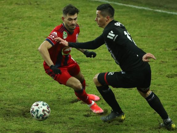 Labdarúgó NB I: mesterhármast szerzett az erdélyi játékos