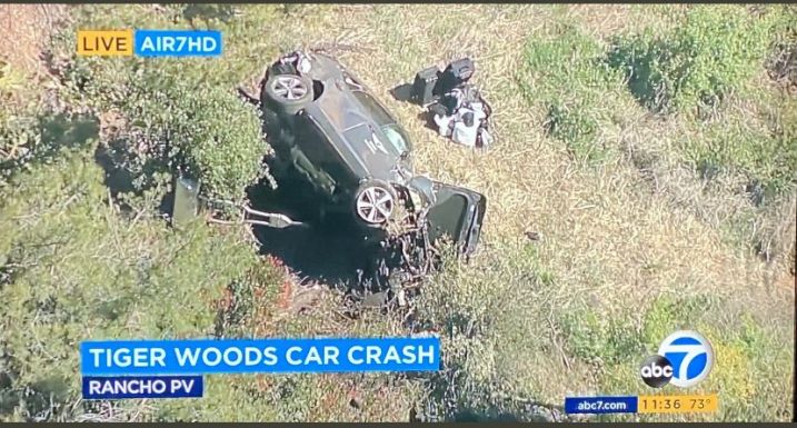 A légzsákoknak köszönheti életét Tiger Woods 