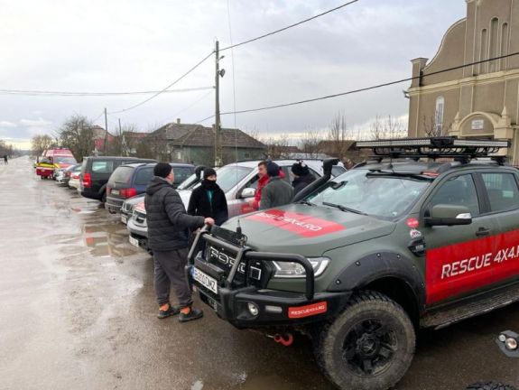 Továbbra is nagy erőkkel keresik a vadászi kisfiút