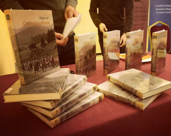 Bemutatták az Előre az Úz Völgyében című új kiadványt Kézdivásárhelyen