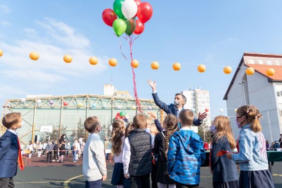 A diákok és pedagógusok elfáradtak: ez a félév ne épüljön felmérőkre – int türelemre az iskolapszichológus