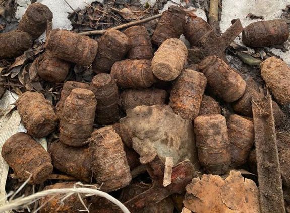 Közel félszáz első világháborús kézigránátot találtak Szentegyházán