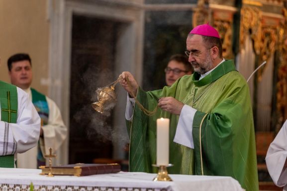 Rosszul lett egy temetésen, kórházba került Kovács Gergely érsek
