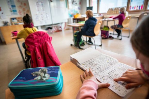 Megnyitották az általános iskolákat Németország nagy részén