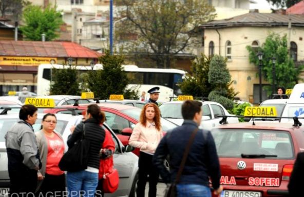 Háromszéken kevesen kaptak jogosítványt, visszaesett az útlevéligény és a járműbejegyzés is