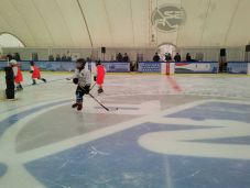 Sátortetős jégpályát adtak át Marosszentgyörgyön: „Négy éves álom vált valóra”