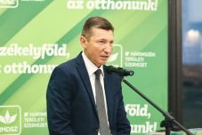 Gál Károly vette át az RMDSZ-ből kizárt Apjok Norbert képviselő helyét az oktatási bizottságban