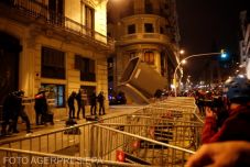 Egy hét után sem csitulnak Katalóniában a tüntetések egy rapper szabadon engedéséért