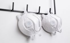 Az USA-ba is exportálnák az Erdélyben gyártott maszkokat