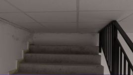 Ilyet sem láttunk még: a semmibe vezetnek a lépcsők egy felújított kultúrotthonban