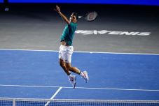 Egy éves kihagyás után játszik újra Roger Federer