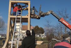 Harangszó jelzi az összefogás erejét Bethlenszentmiklóson a templomtűz után