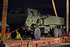 Megérkeztek az első amerikai sorozatvetők